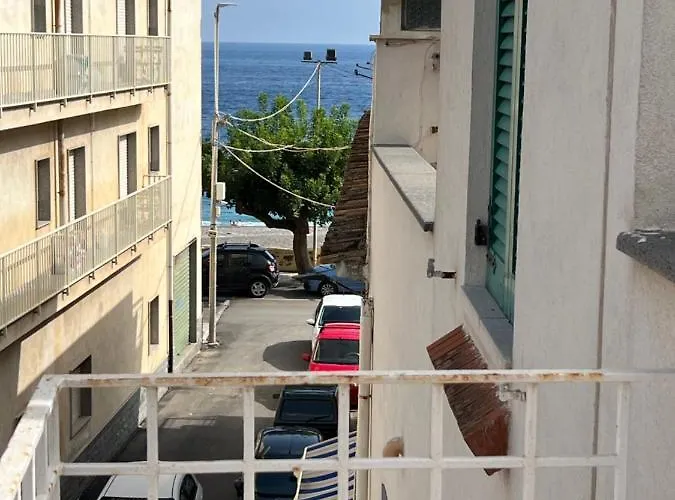 Дом отдыха La Bolina Taormina Летоянни